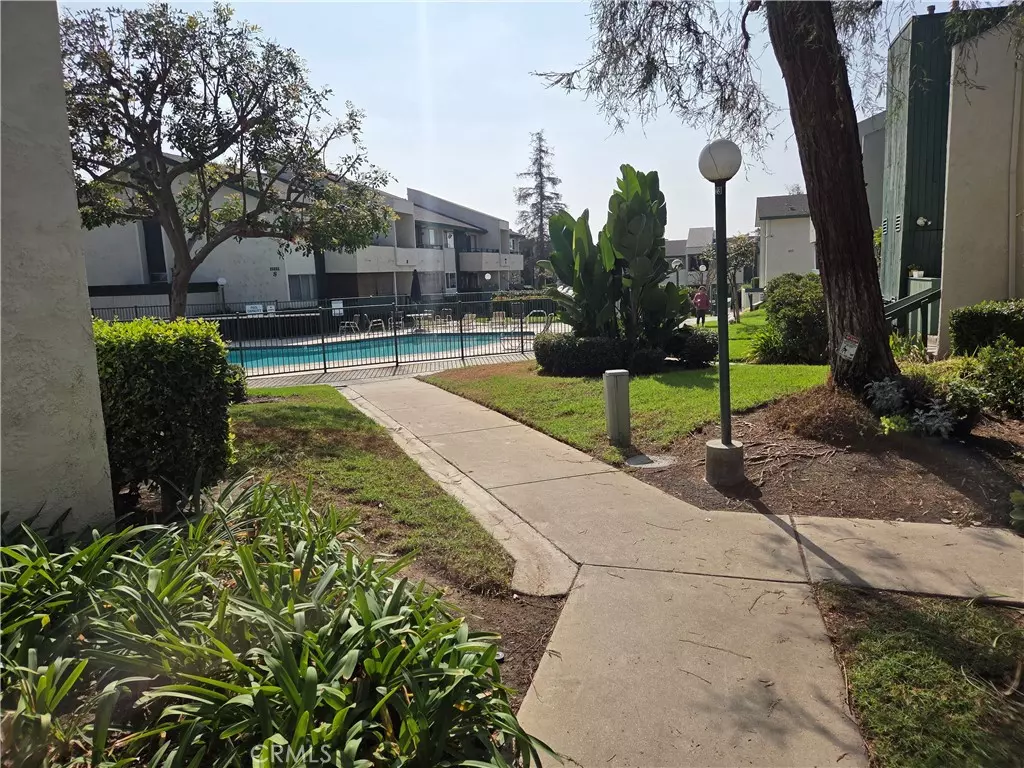 La Mirada, CA 90638,15213 Santa Gertrudes AVE #W106