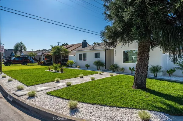 Downey, CA 90242,8502 Comolette