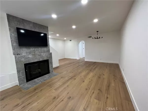 Long Beach, CA 90805,1731 E 68th