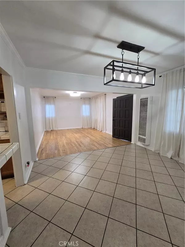 East Los Angeles, CA 90022,1405 Simmons