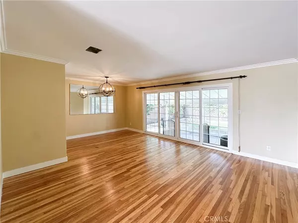 Downey, CA 90242,10253 Branscomb ST