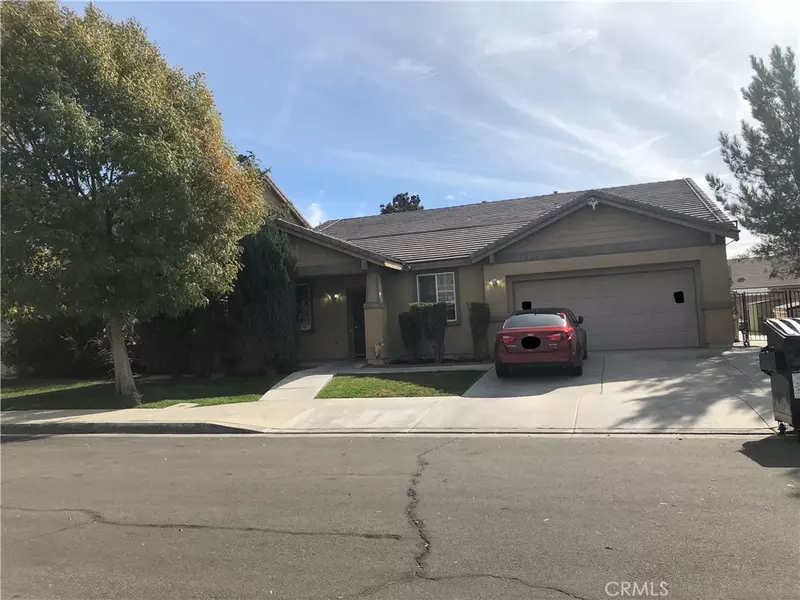 3032 W Milling ST, Lancaster, CA 93536