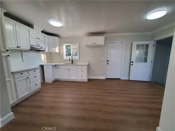 Compton, CA 90222,1925 E 130th
