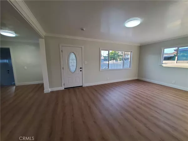 Compton, CA 90222,1925 E 130th