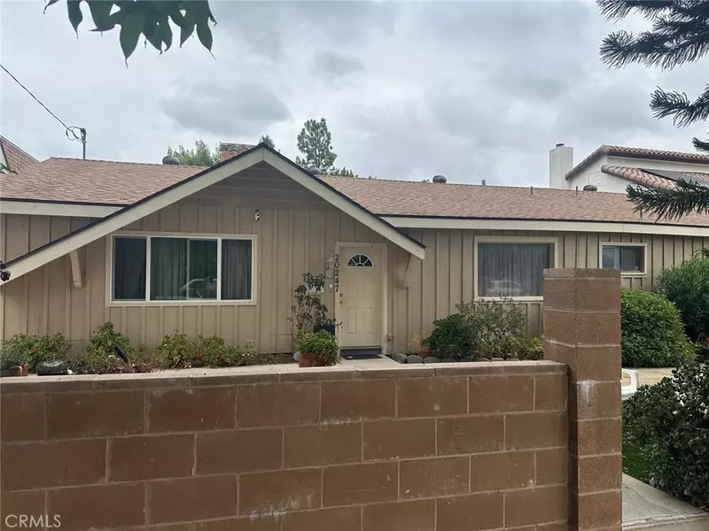 20247 Lanark, Winnetka, CA 91306