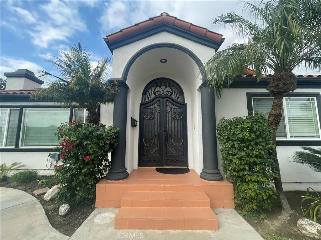 Downey, CA 90241,9457 Gotham