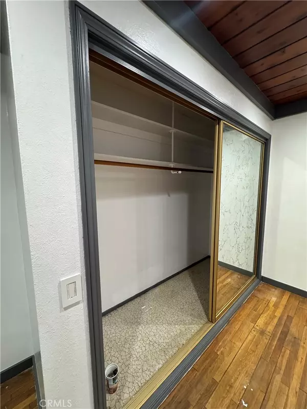 Covina, CA 91722,515 N Armel