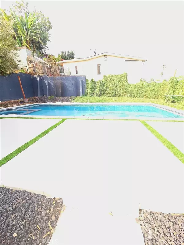 651 RECORD, East Los Angeles, CA 90023