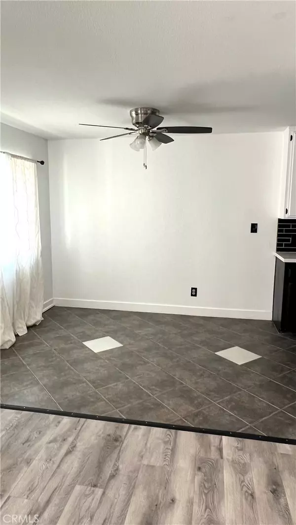 Hawthorne, CA 90250,4061 W 132nd #C