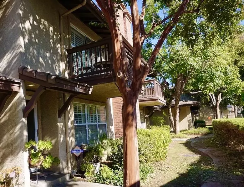 928 S Glendora AVE, Glendora, CA 91740