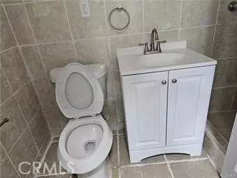 Los Angeles, CA 90011,183 E 35th