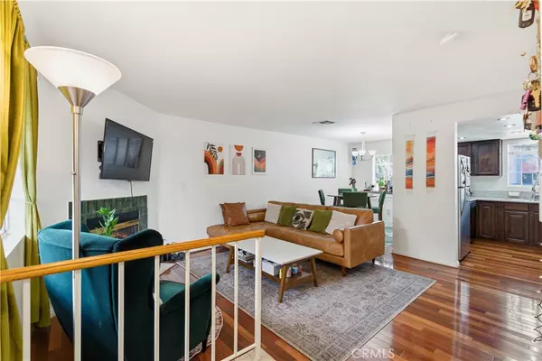 Glendale, CA 91206,618 N Howard #122