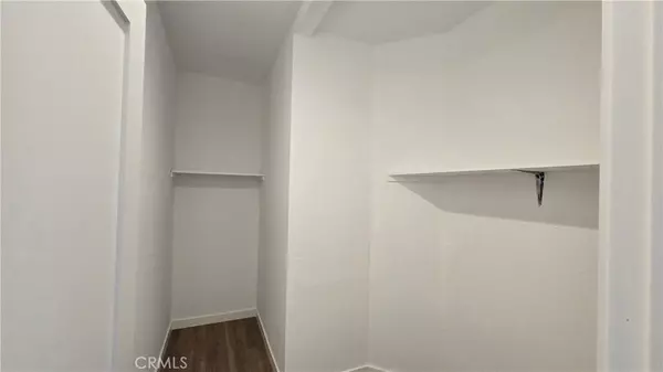 Long Beach, CA 90813,973 N Park #5