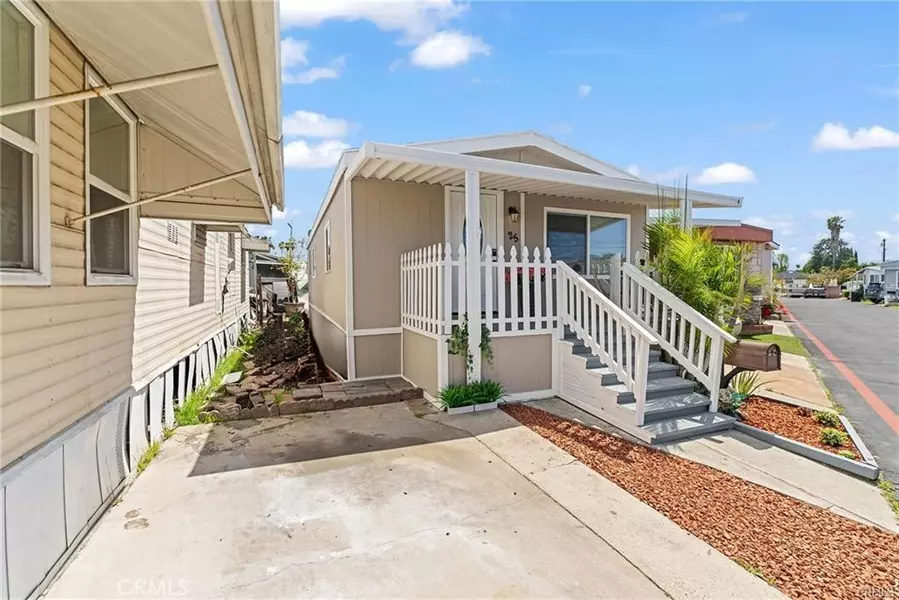 1850 W ORANGETHORPE AVE #25, Fullerton, CA 92833