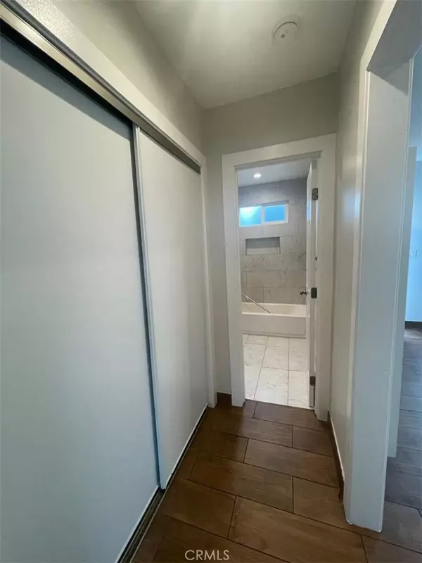 Los Angeles, CA 90011,1413 E 53rd