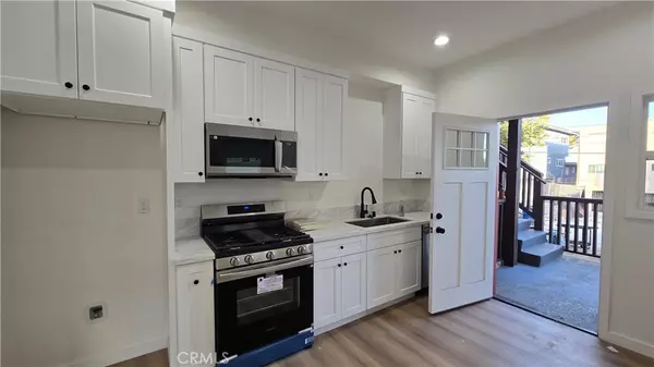 Los Angeles, CA 90015,1036 Beacon #1036