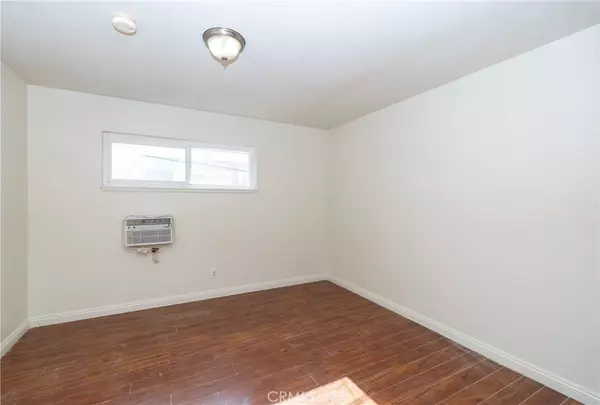 Pomona, CA 91766,1841 S White AVE