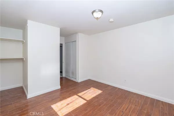 Pomona, CA 91766,1841 S White AVE