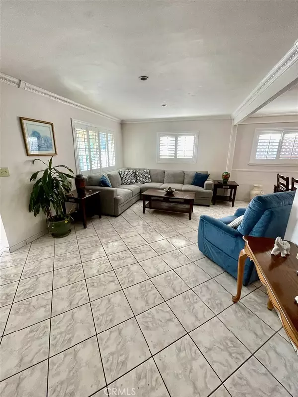 Venice, CA 90291,823 Commonwealth AVE