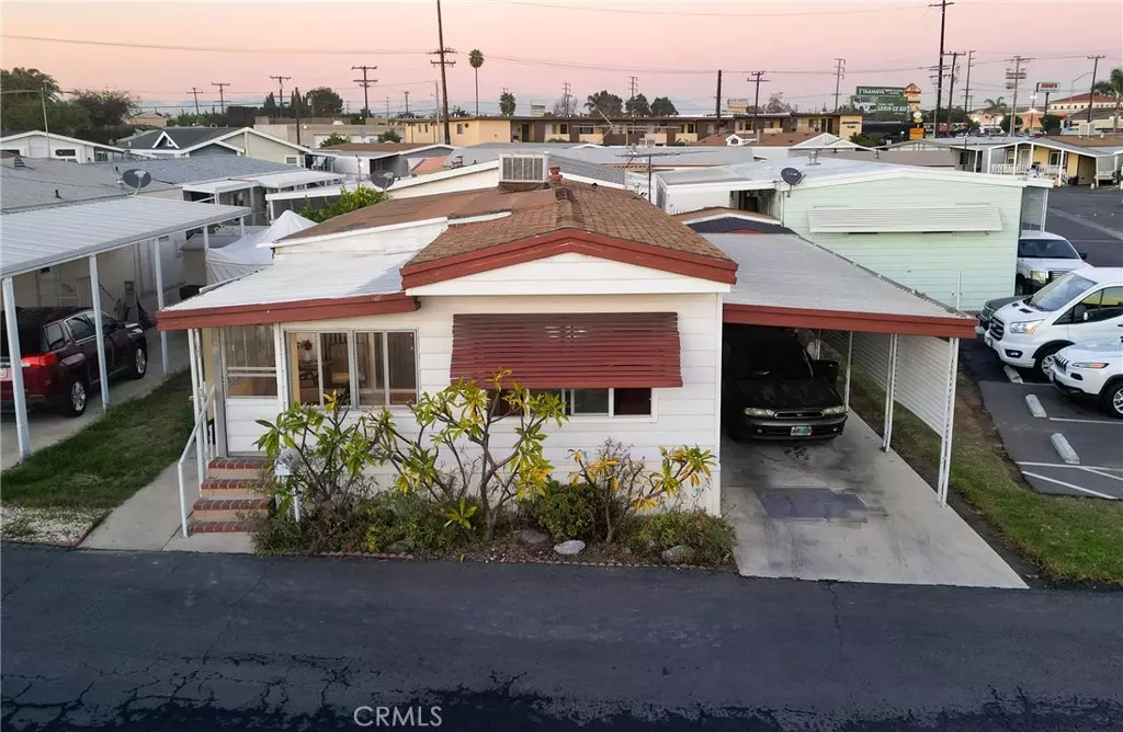 Westminster, CA 92683,15621 Beach Blvd #160