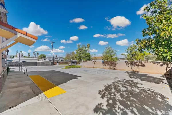 Riverside, CA 92505,10397 Hole