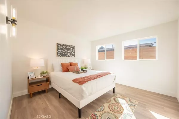 Lakewood, CA 90715,20413 Clarkdale