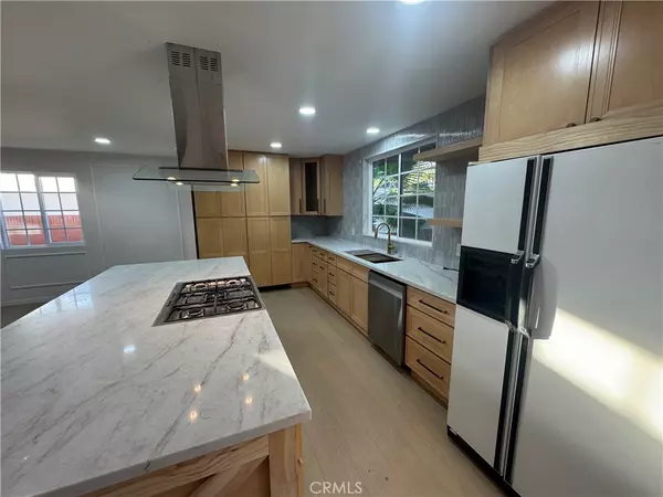 Orange, CA 92867,1344 E Mayfair