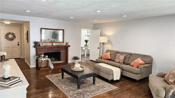 Whittier, CA 90602,8603 Friends