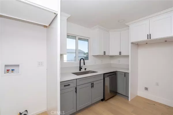 Lynwood, CA 90262,3125 Cedar AVE