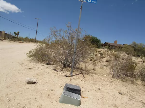 Yucca Valley, CA 92284,0 0601-081-69-0000 Linda Lee DR
