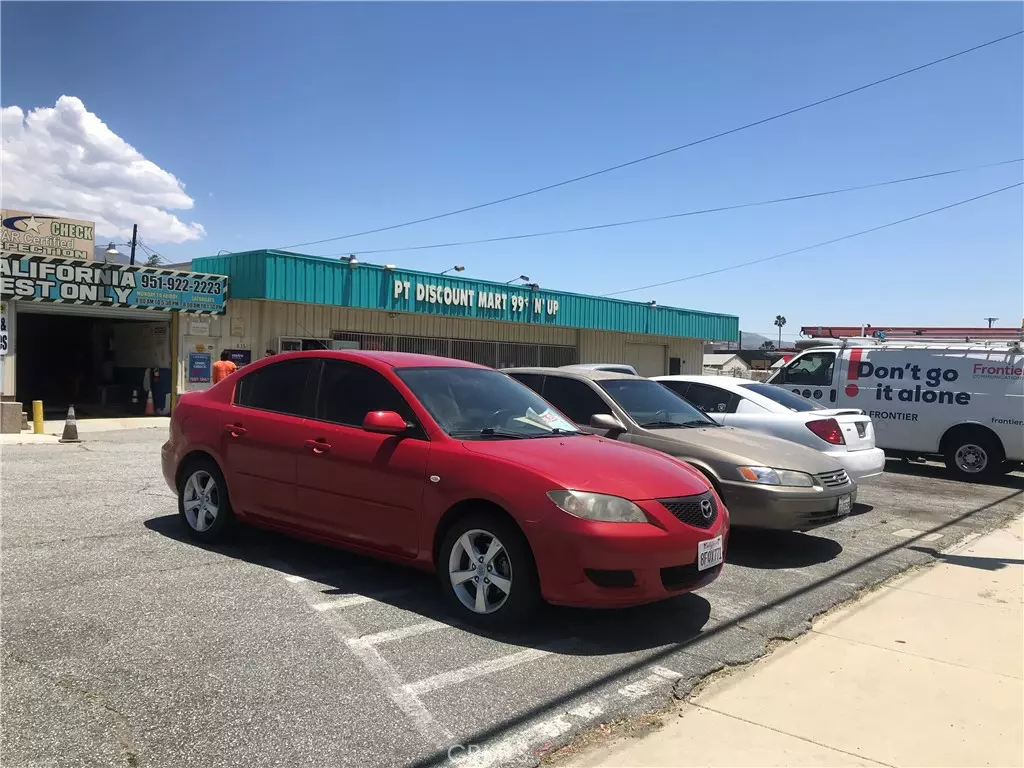 Banning, CA 92220,635 E Ramsey ST #4 units