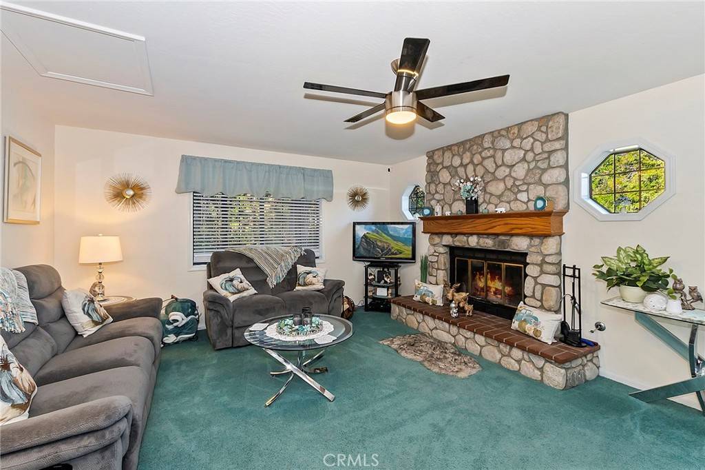 Lake Arrowhead, CA 92352,27532 N Bay RD