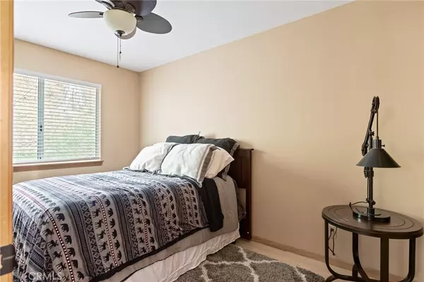 Crestline, CA 92325,23819 Scenic DR