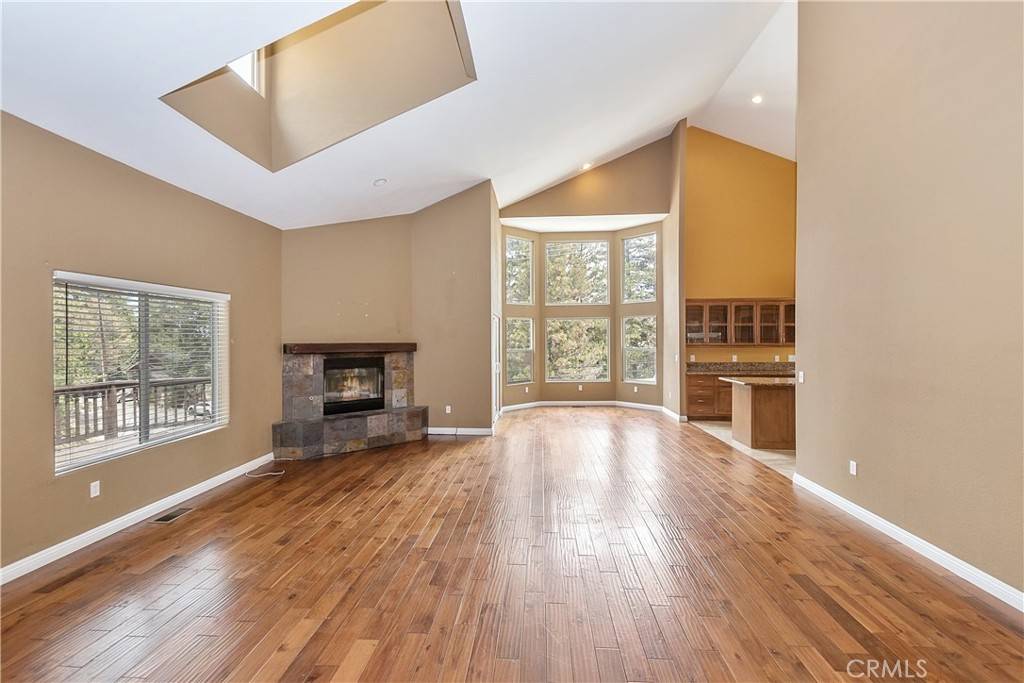 Lake Arrowhead, CA 92352,26648 Thunderbird DR