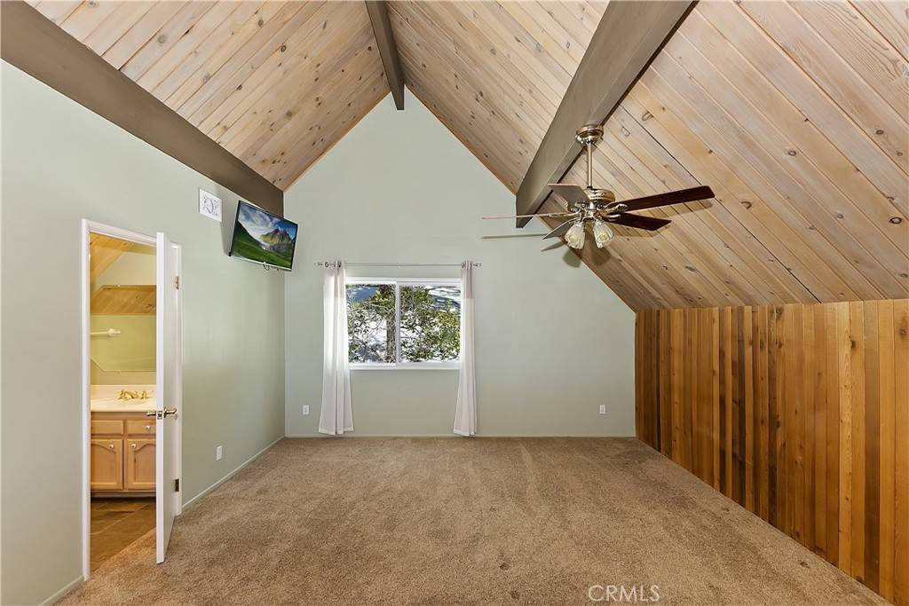 Lake Arrowhead, CA 92352,735 Bishorn DR