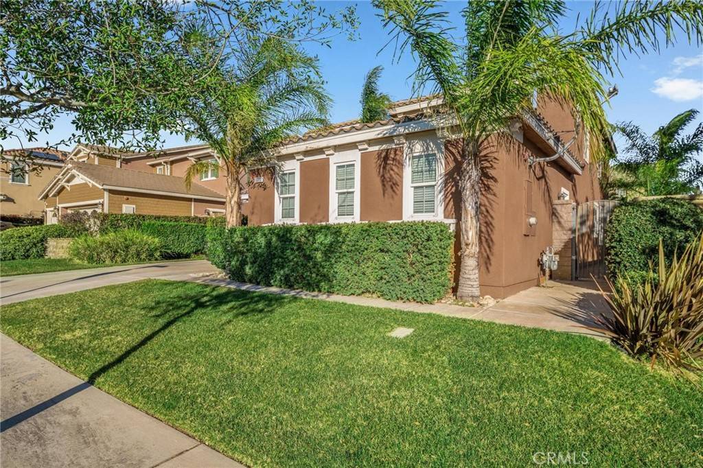 Fontana, CA 92336,6025 Mount Lewis Ln