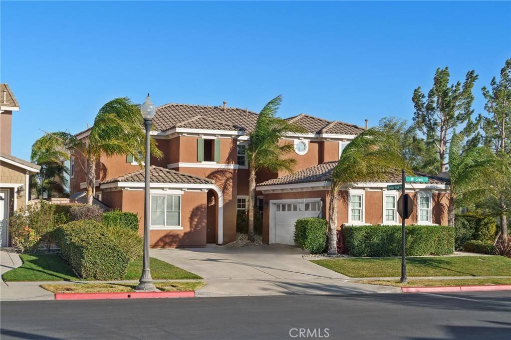 Fontana, CA 92336,6025 Mount Lewis Ln