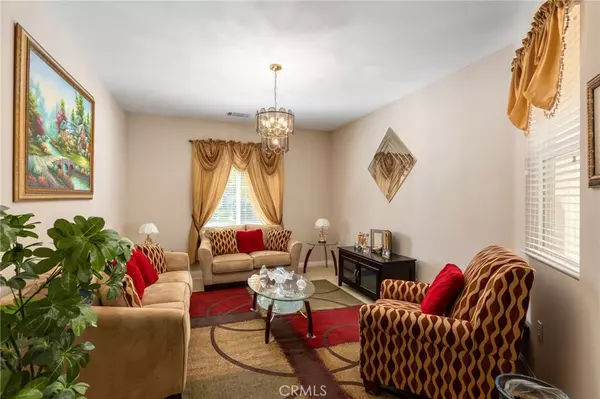 Beaumont, CA 92223,340 Shining Rock