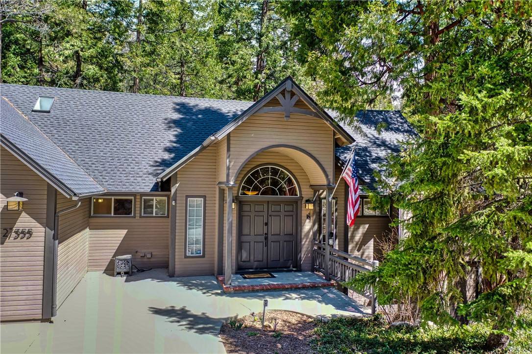 Lake Arrowhead, CA 92352,27355 Alpen DR