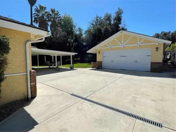 Redlands, CA 92373,212 Anita CT