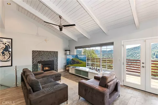 Crestline, CA 92325,24262 Wabern DR