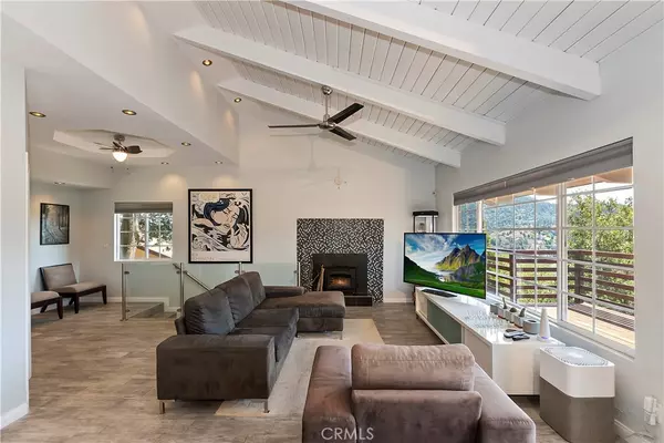 Crestline, CA 92325,24262 Wabern DR