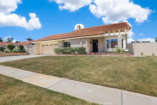 236 Gabrielle WAY, Redlands, CA 92374