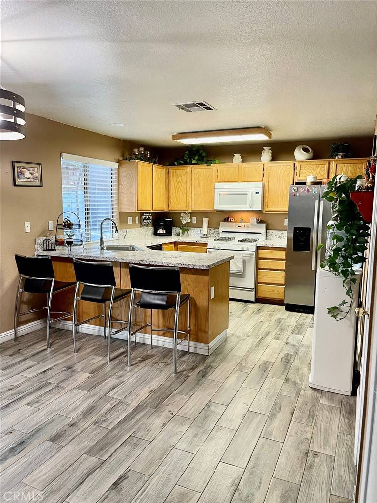 Adelanto, CA 92301,11355 Spring ST
