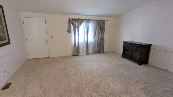 Yucaipa, CA 92399,12618 3rd ST #9