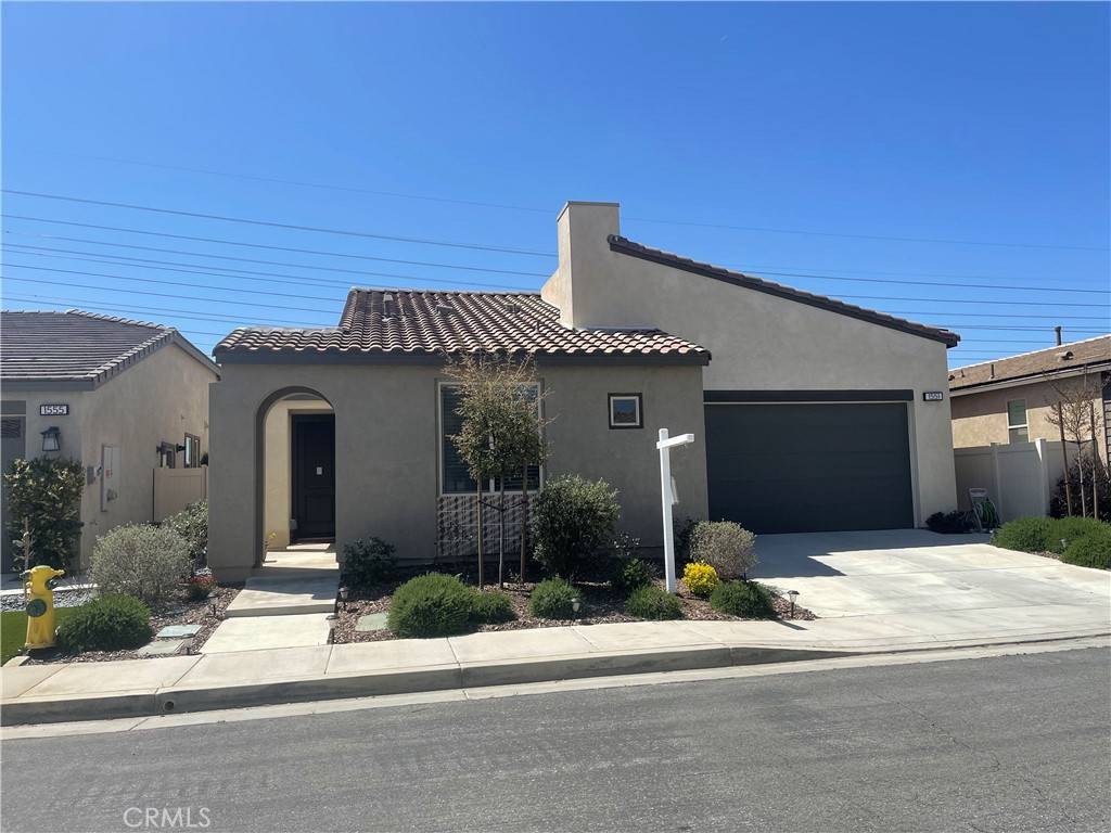 1551 VILLAGE GREEN WAY, Beaumont, CA 92223
