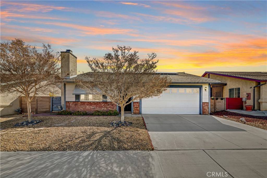 12975 Autumnwood DR, Victorville, CA 92395