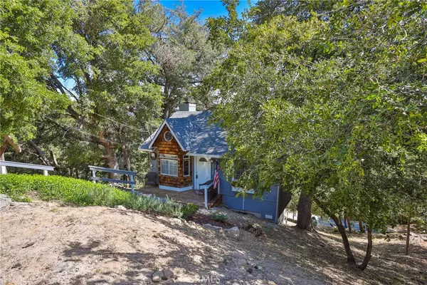 25024 Jewel DR, Crestline, CA 92325