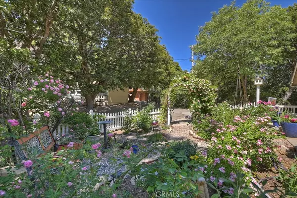 Lake Arrowhead, CA 92352,27691 N Bay RD