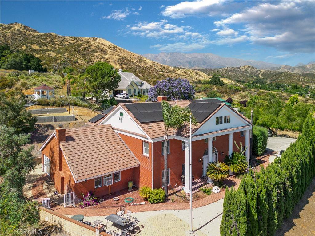 9295 Lofty Lane, Cherry Valley, CA 92223